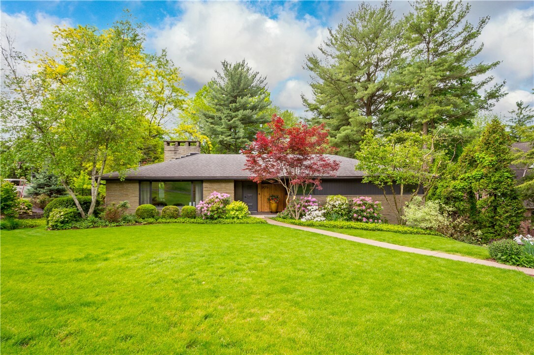 Property Photo: 205 Seegar Rd PA 15241