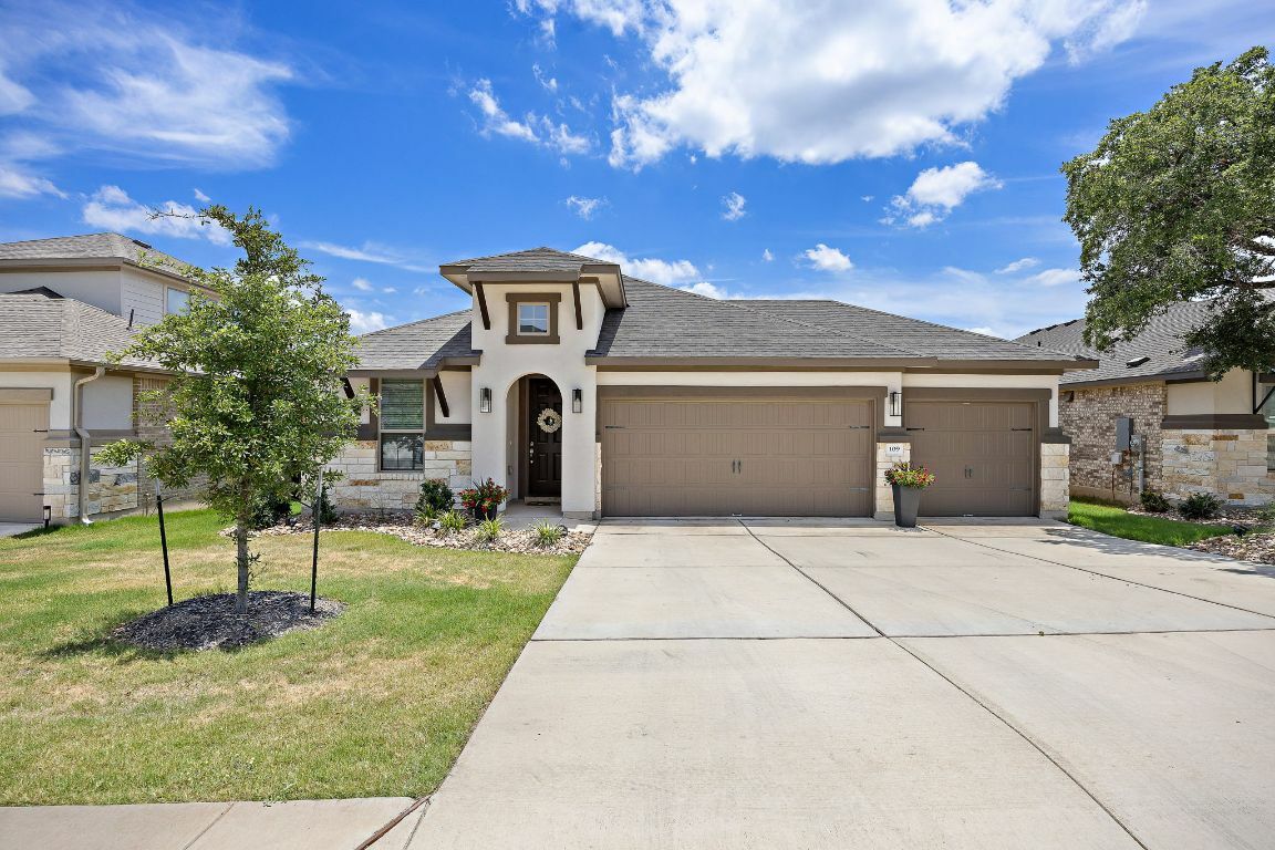 Property Photo: 109 Scenic Hills Circle TX 78628