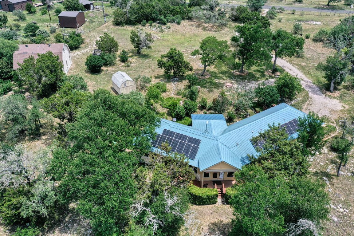 Property Photo: 2809 Lost Oak Cv Cove TX 78628