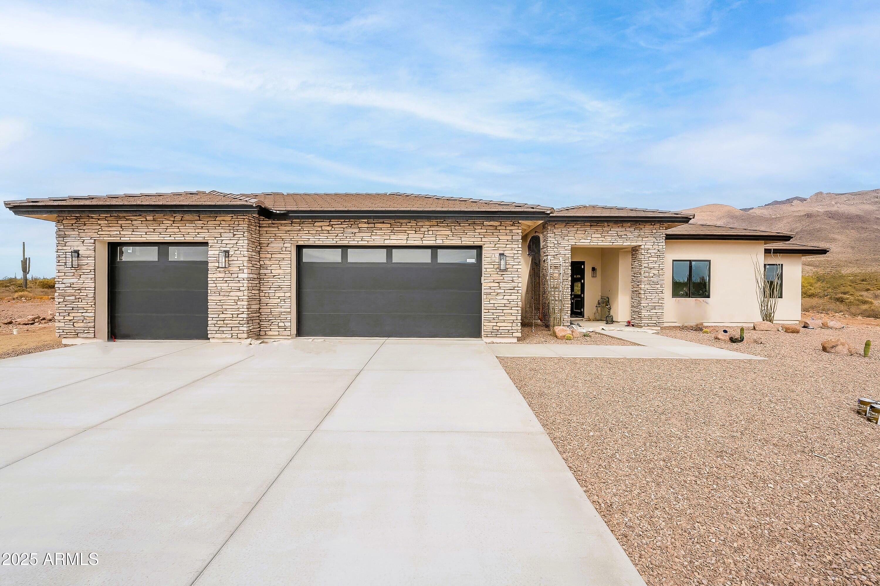 Property Photo: 9626 E Bunny Ear Lane E AZ 85118