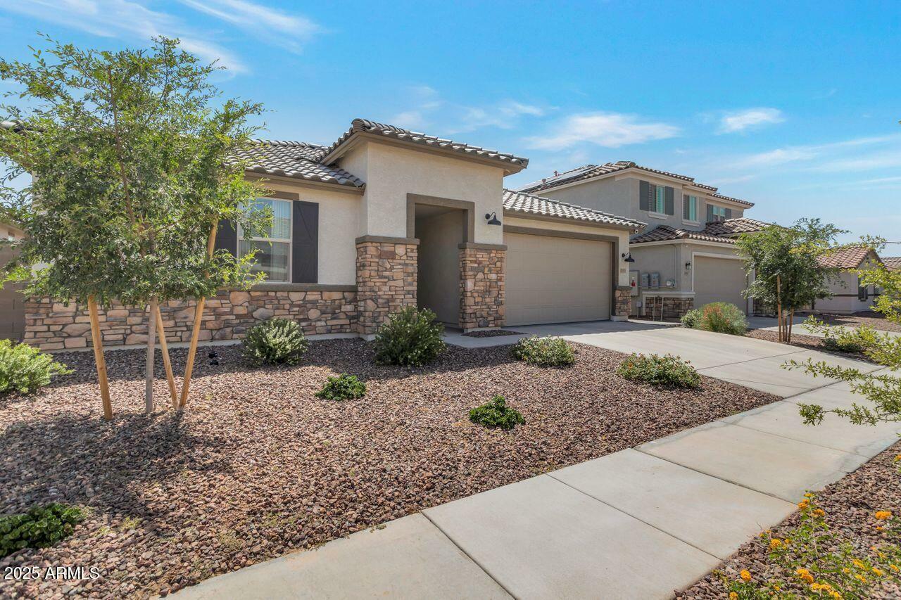 Property Photo: 28065 N 171st Drive AZ 85387