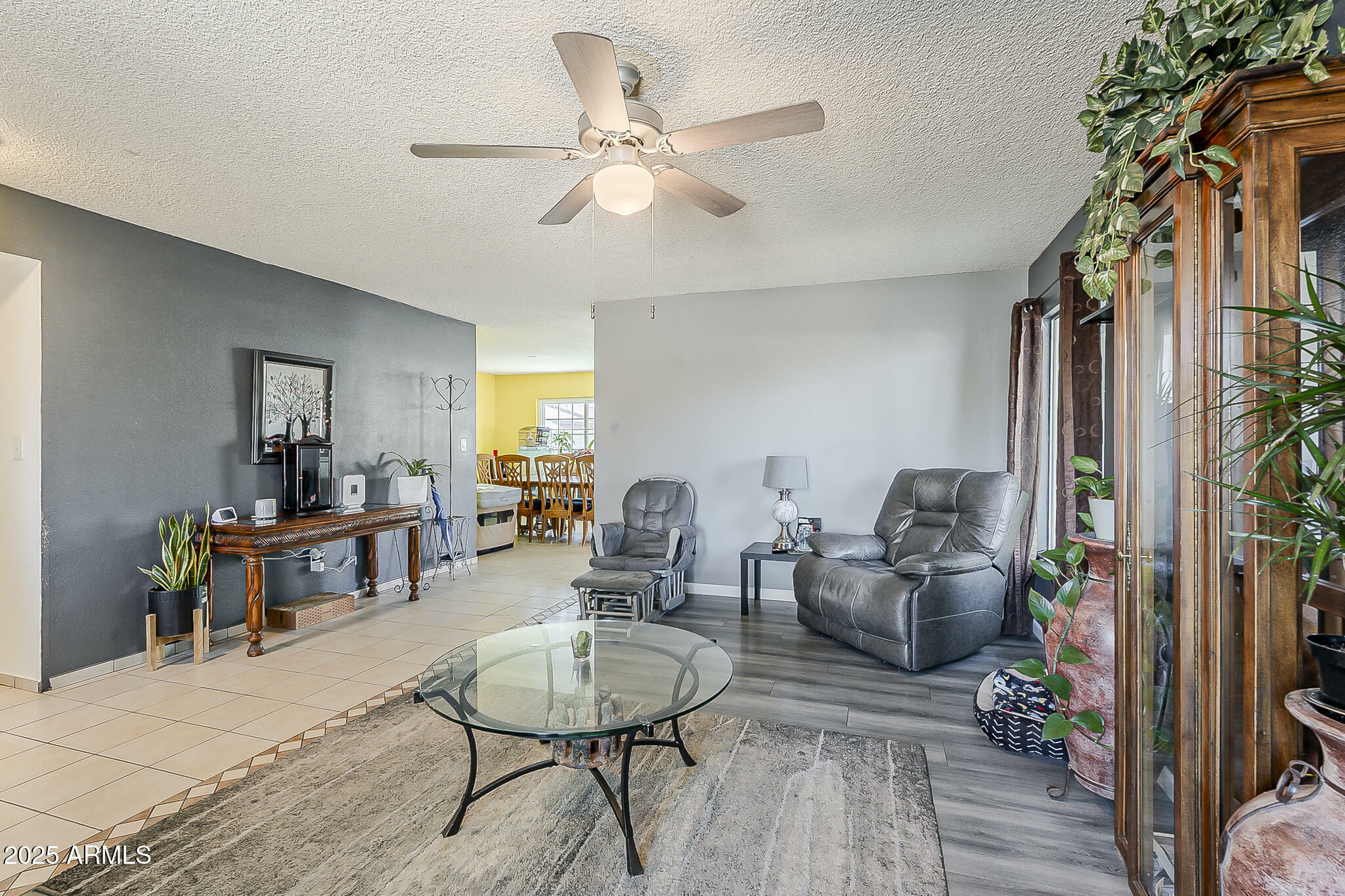 Property Photo: 2202 W Enid Avenue AZ 85202