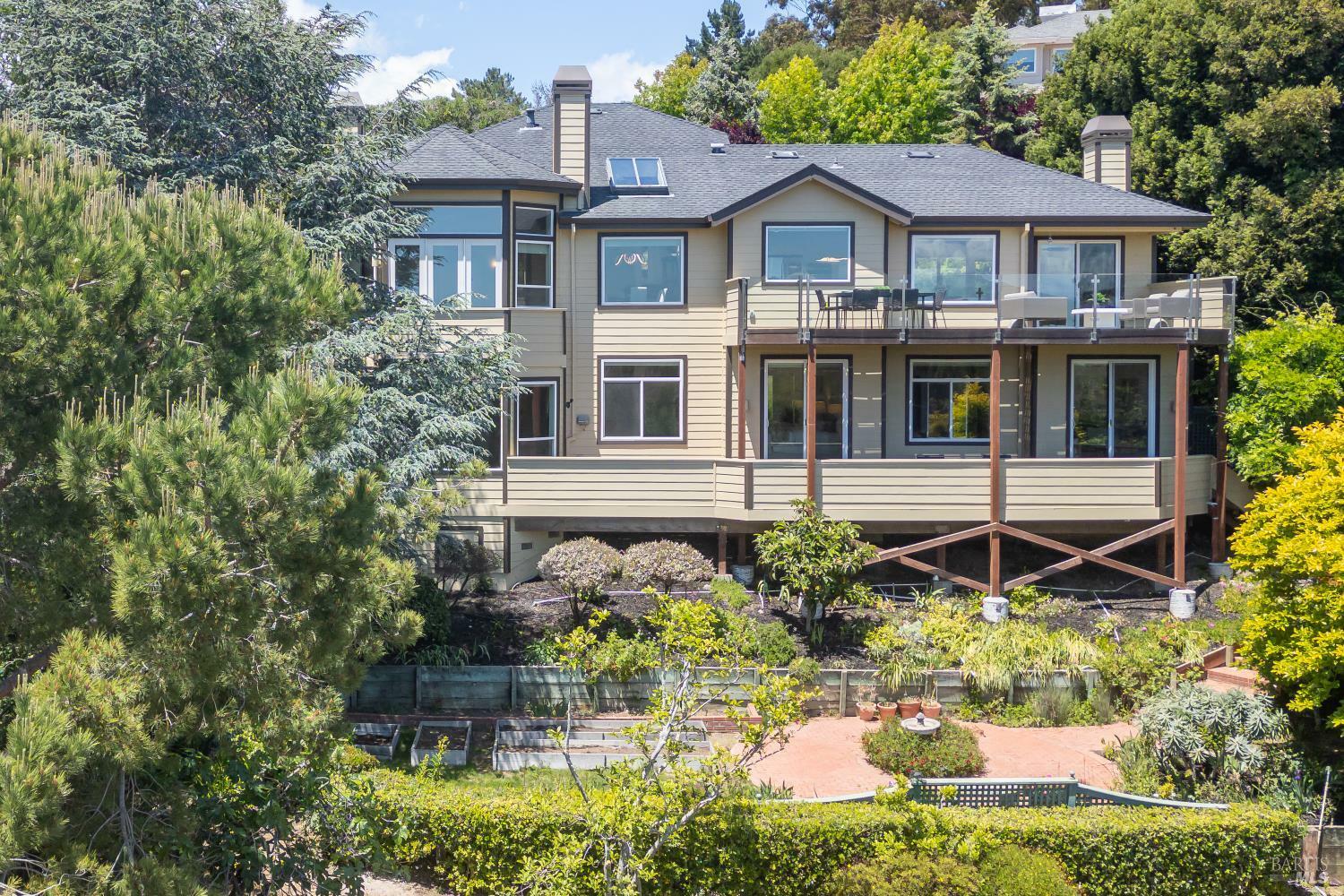 16 Marin Bay Park Court  San Rafael CA 94901 photo