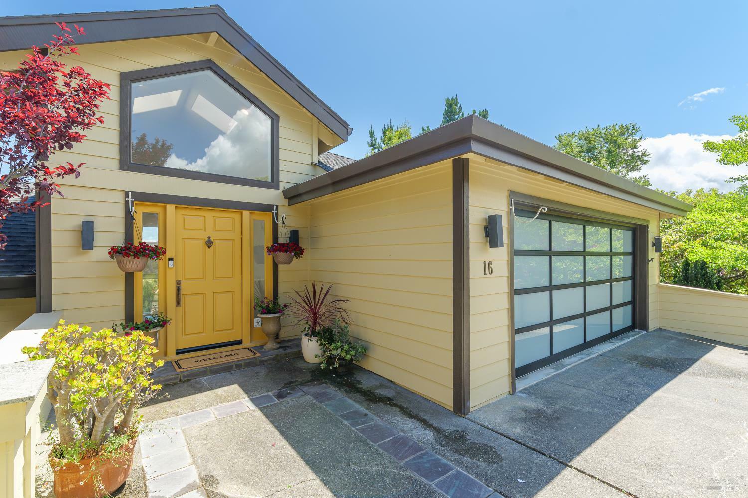 Property Photo: 16 Marin Bay Park Court CA 94901