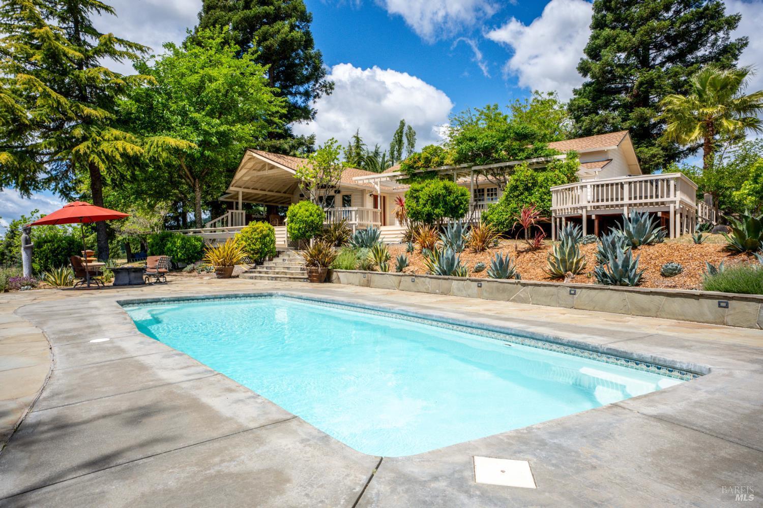 Property Photo:  3760 King Ranch Road  CA 95482 