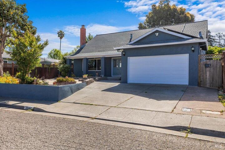 2044 Willow Drive  Petaluma CA 94954 photo