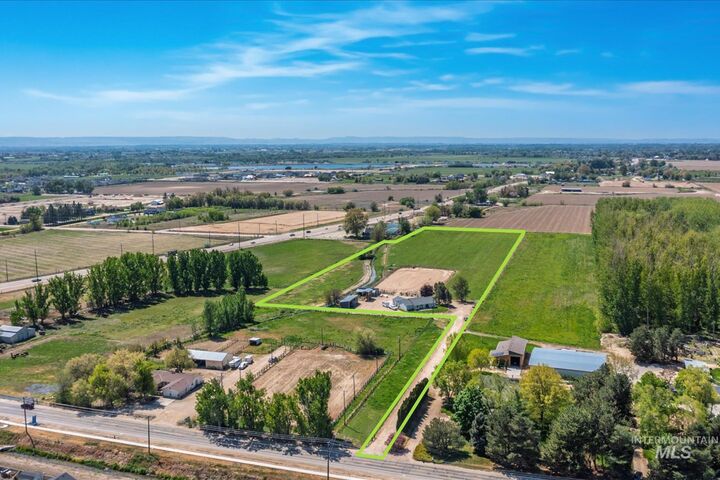 Property Photo:  22289 N Can Ada Rd  ID 83669 