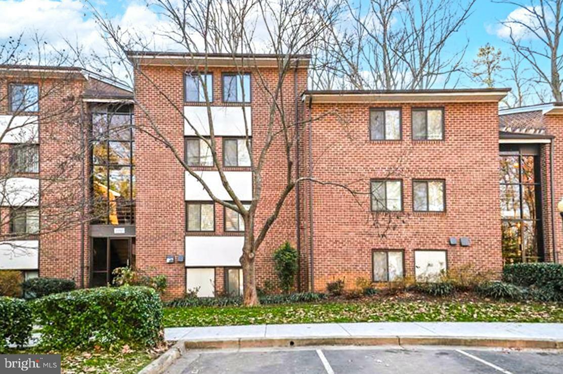 Property Photo: 1550 Northgate Square 12B VA 20190