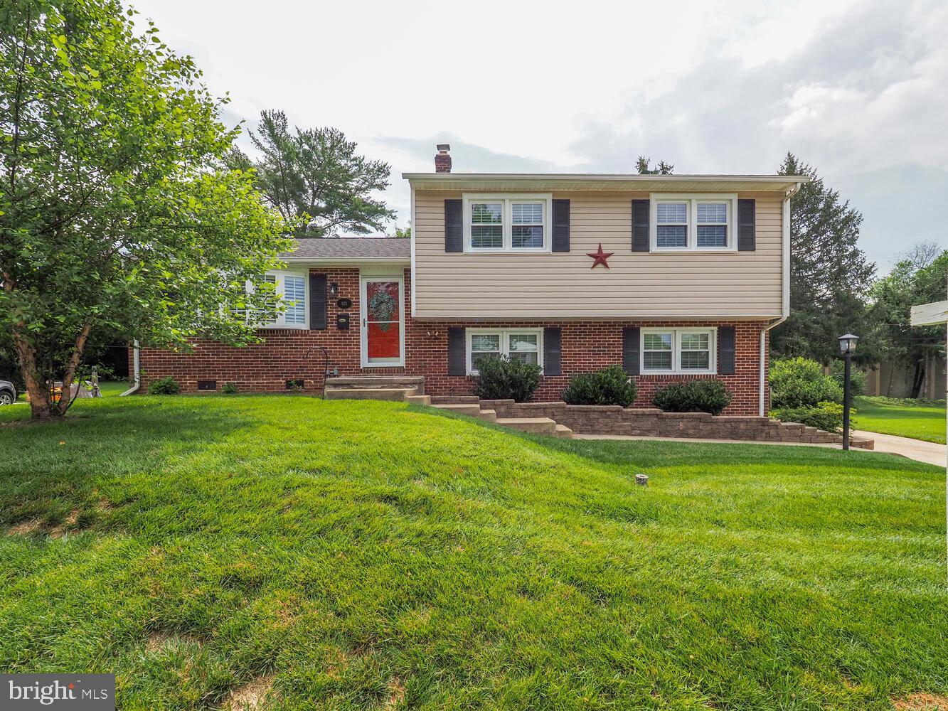 Property Photo: 823 Kellogg Road MD 21093