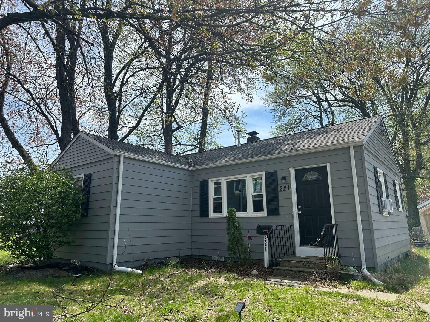 Property Photo: 221 Walnut Street NJ 08096