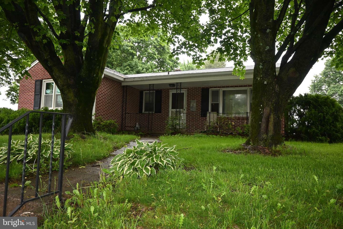 Property Photo: 127 N Main Street PA 18970