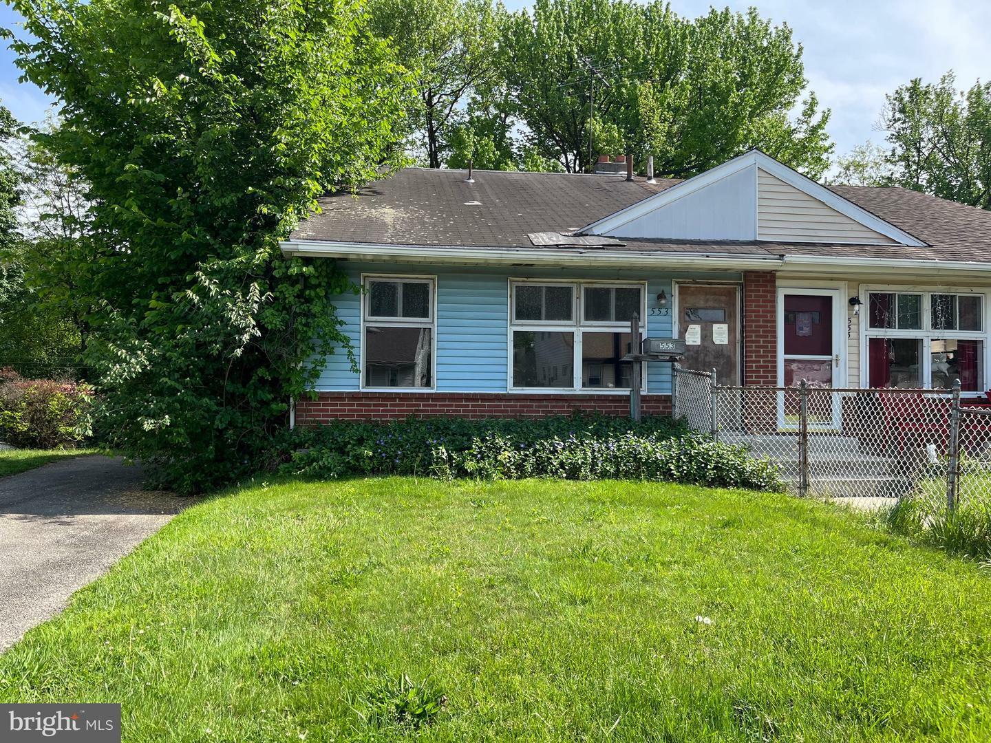 Property Photo: 553 E Winona Avenue PA 19074