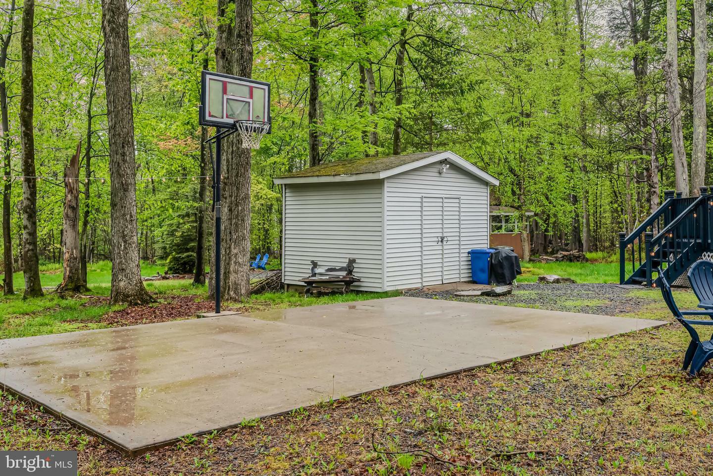 Property Photo: 268 Outer Drive PA 18347