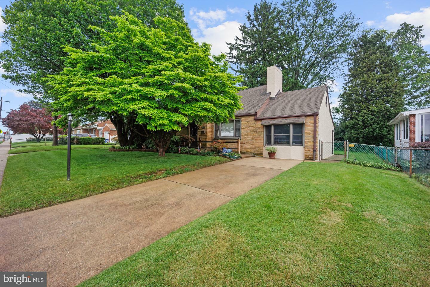 Property Photo:  9655 Hoff Street  PA 19115 