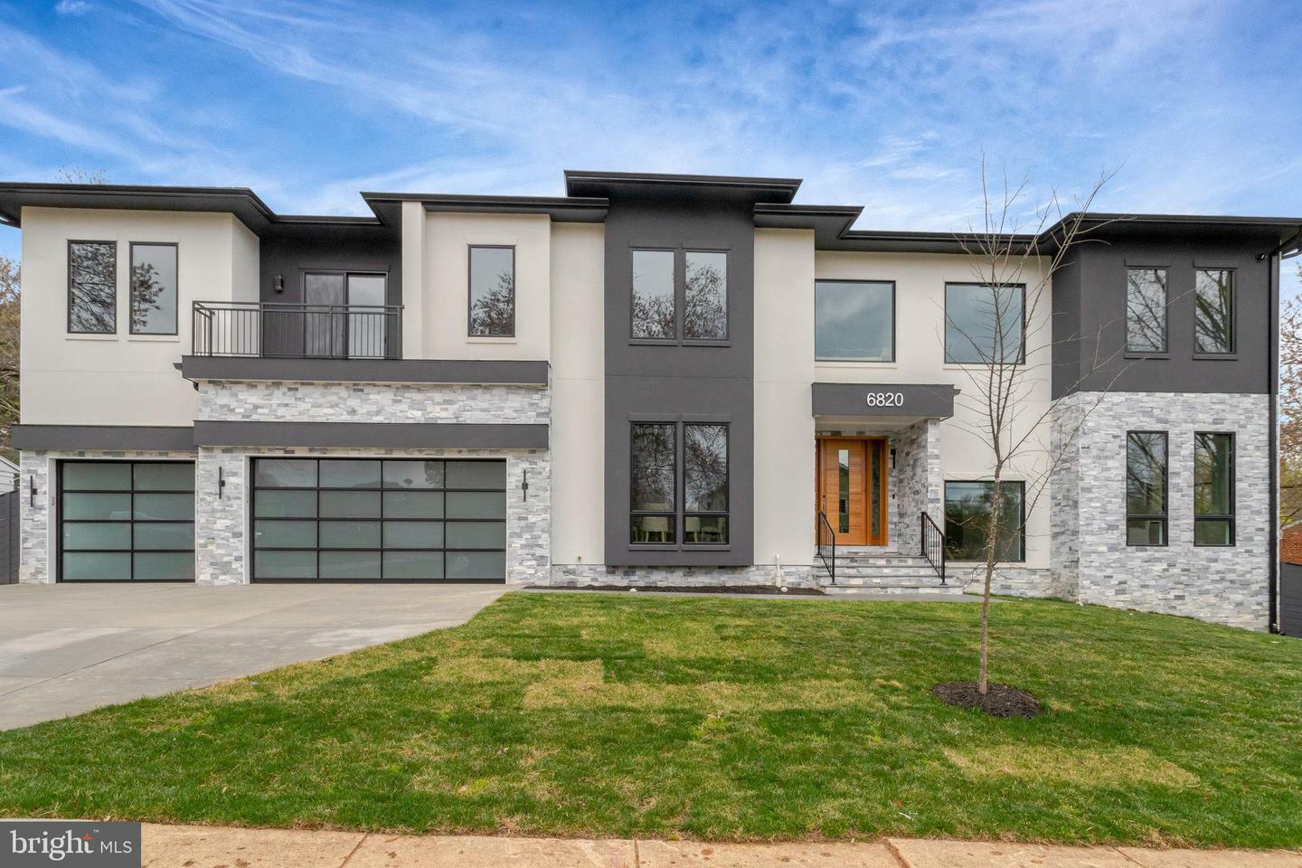 6820 Broyhill Street  McLean VA 22101 photo