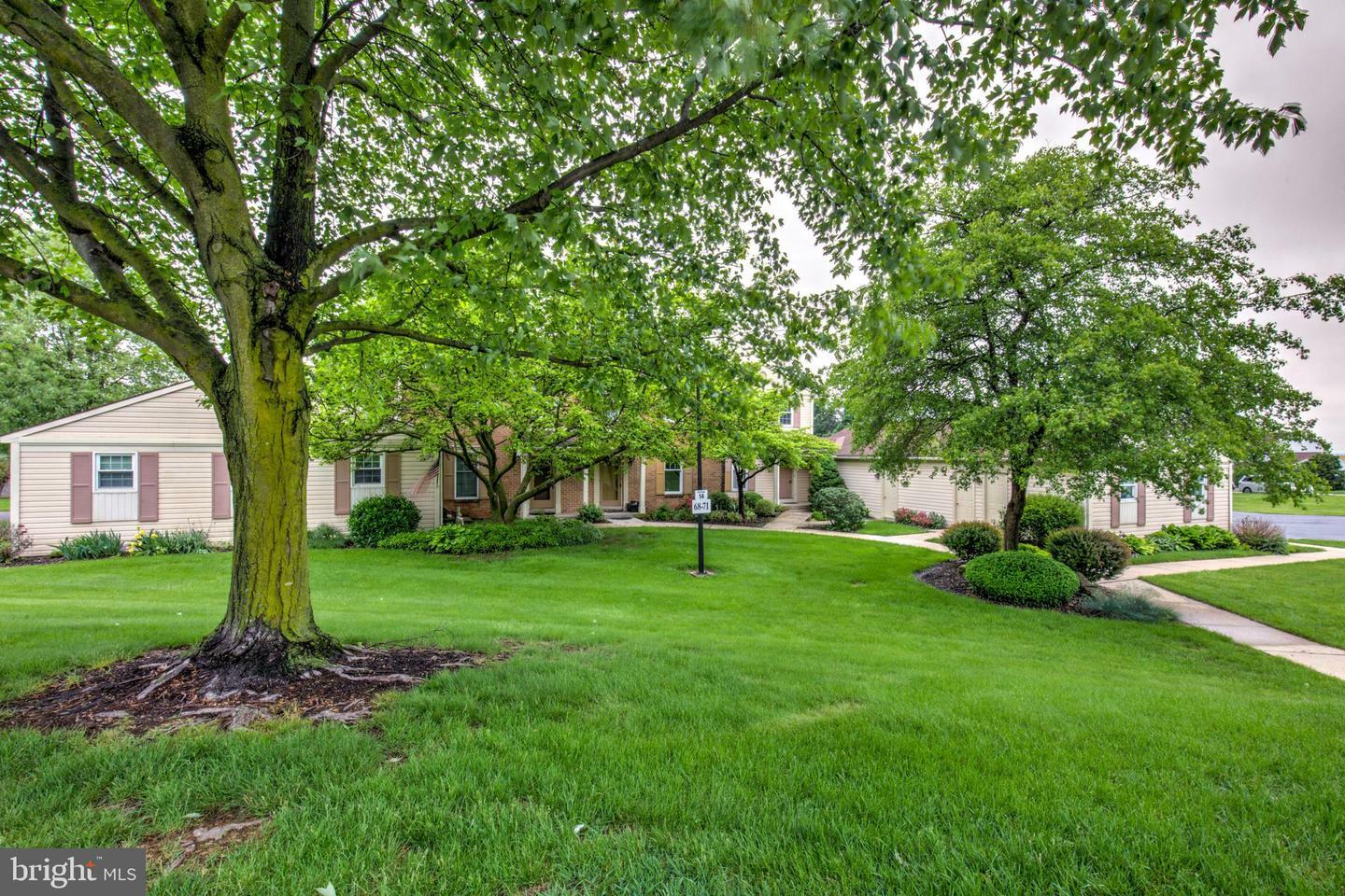 Property Photo: 68 Ashlea Village PA 17557