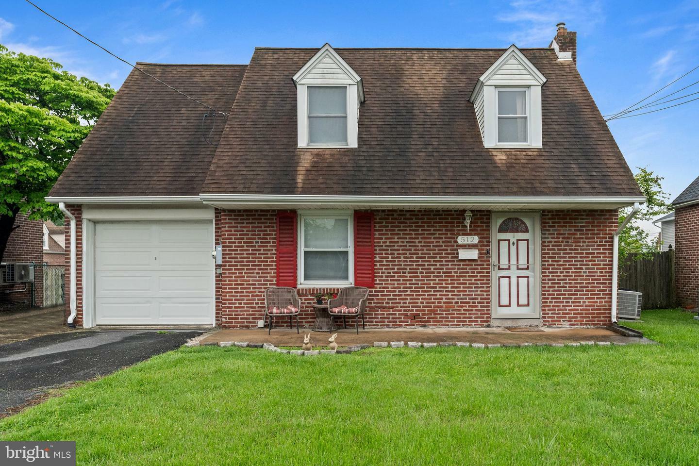 Property Photo: 512 Bartlett Avenue PA 19078