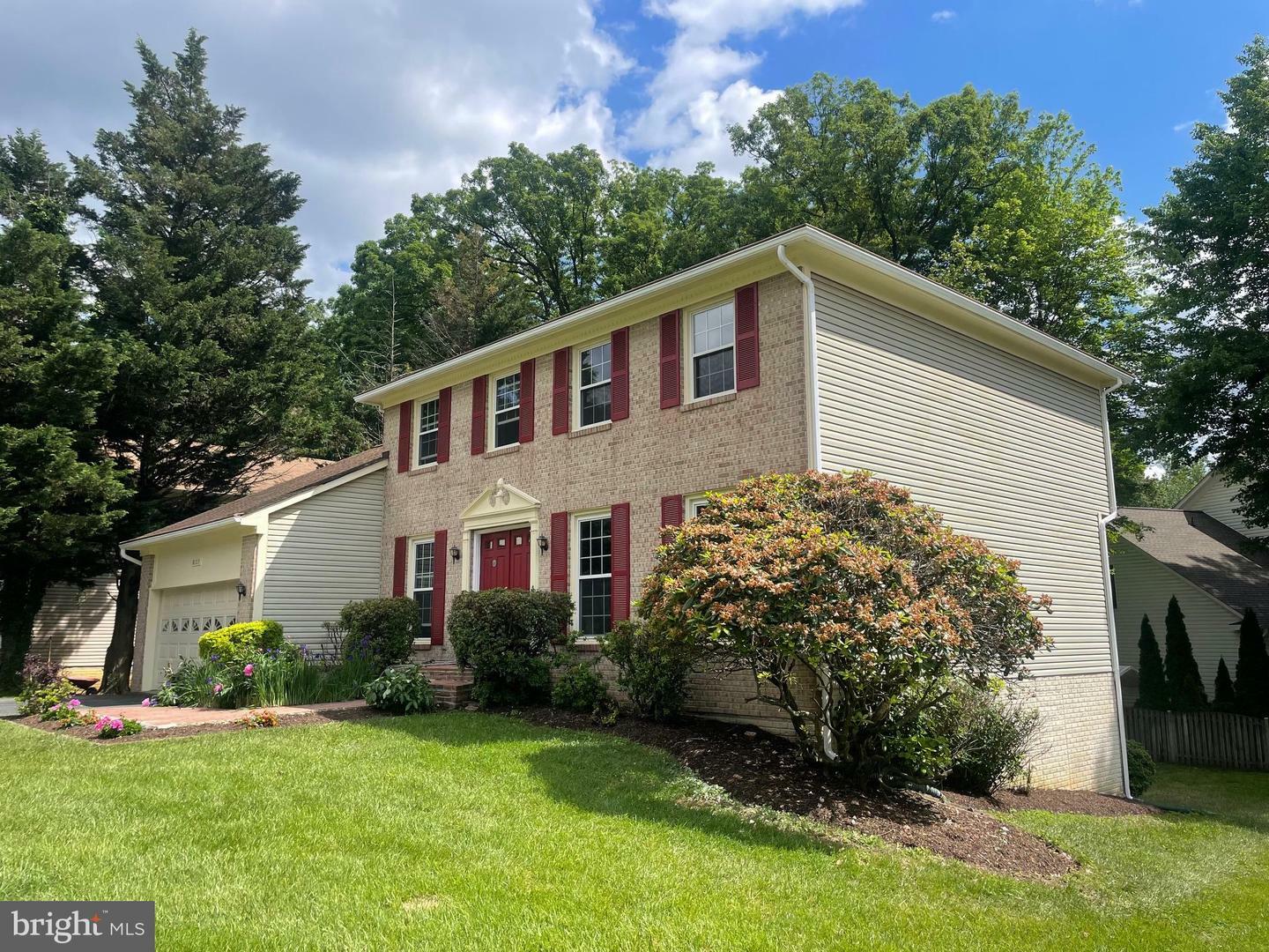 Property Photo: 8007 Sandburg Court VA 22027