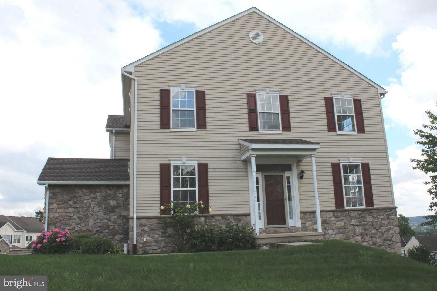 Property Photo: 400 Marion Road 400 PA 17406