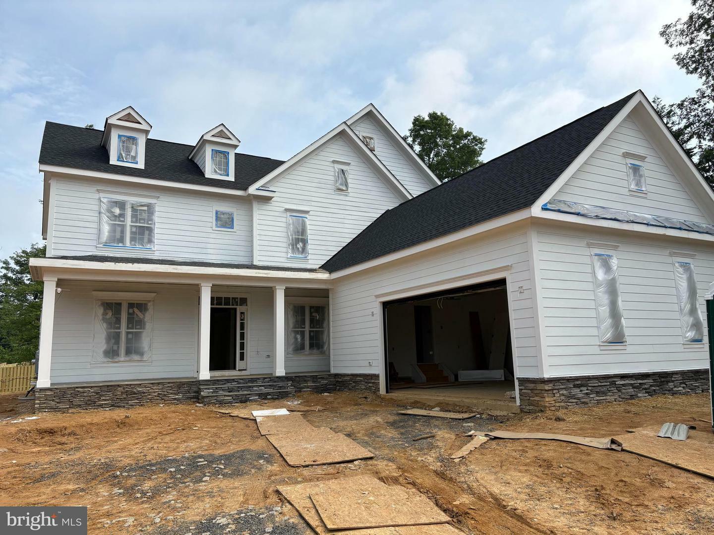 3608 Center Dr  Alexandria VA 22309 photo