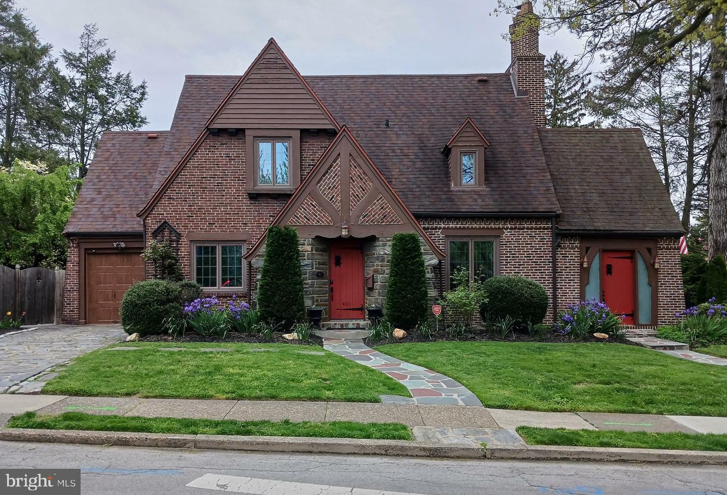 Property Photo: 401 Irvington Road PA 19026