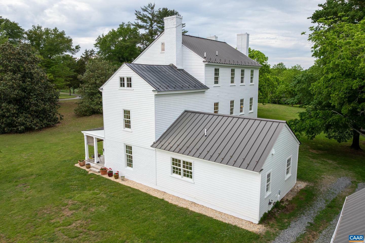 Property Photo: 3276 Buckingham Springs Rd VA 23936