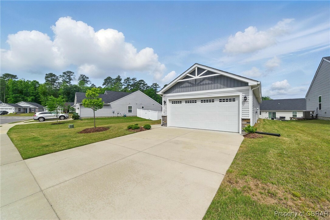 Property Photo: 6729 Nolan Run VA 23061