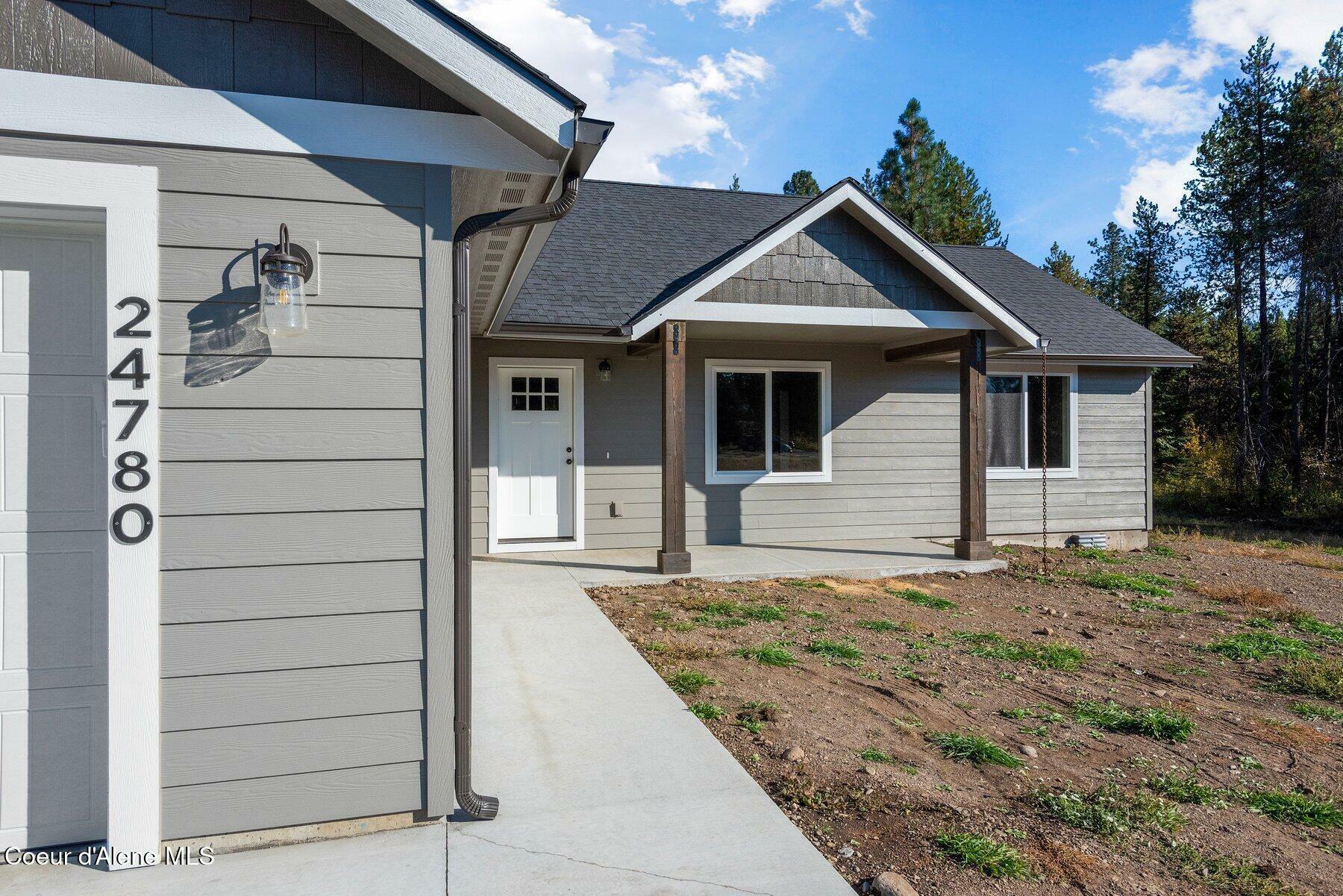 Property Photo: 818 Sawbuck Rd ID 83869