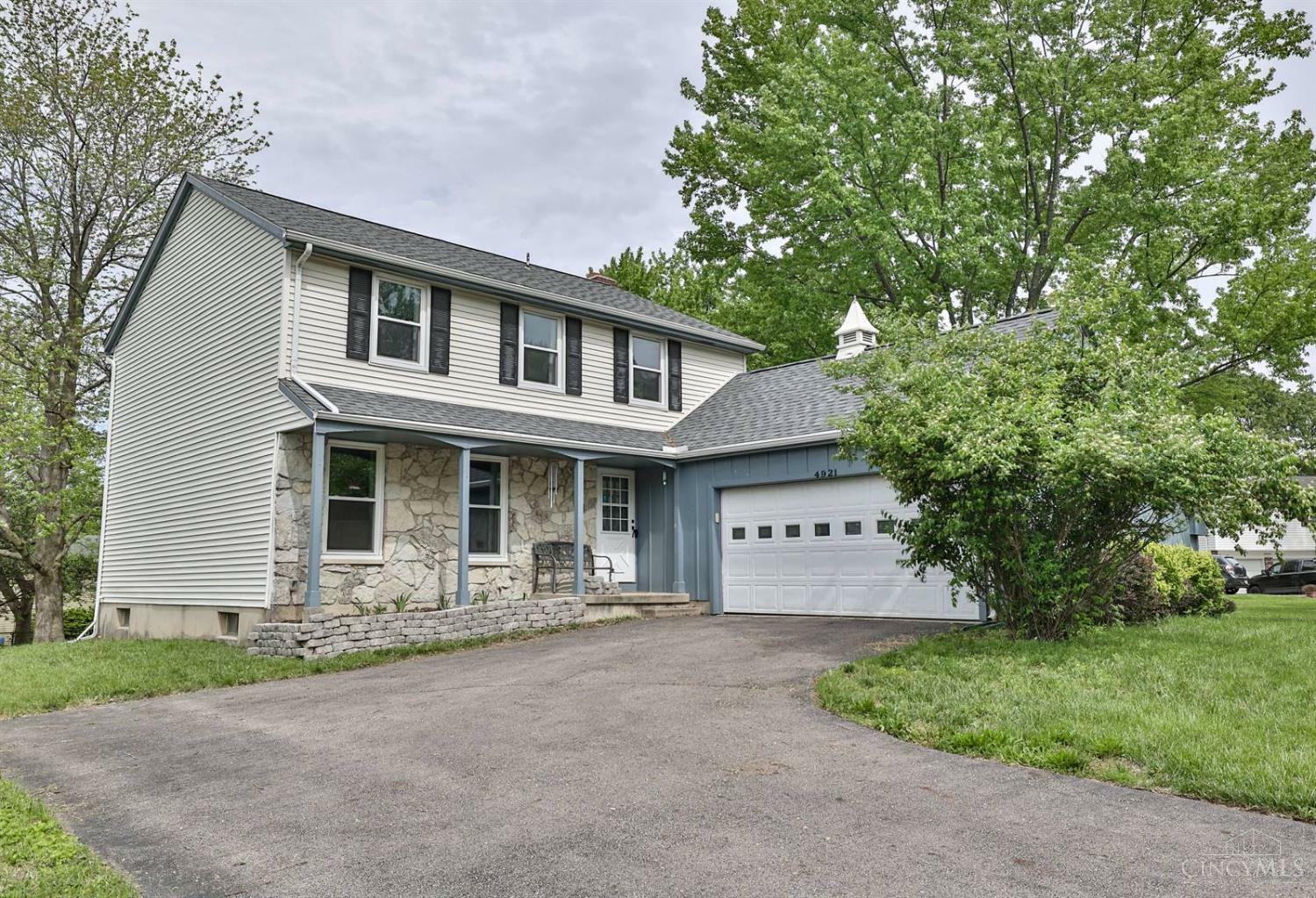 Property Photo: 4921 Caracara Court OH 45424