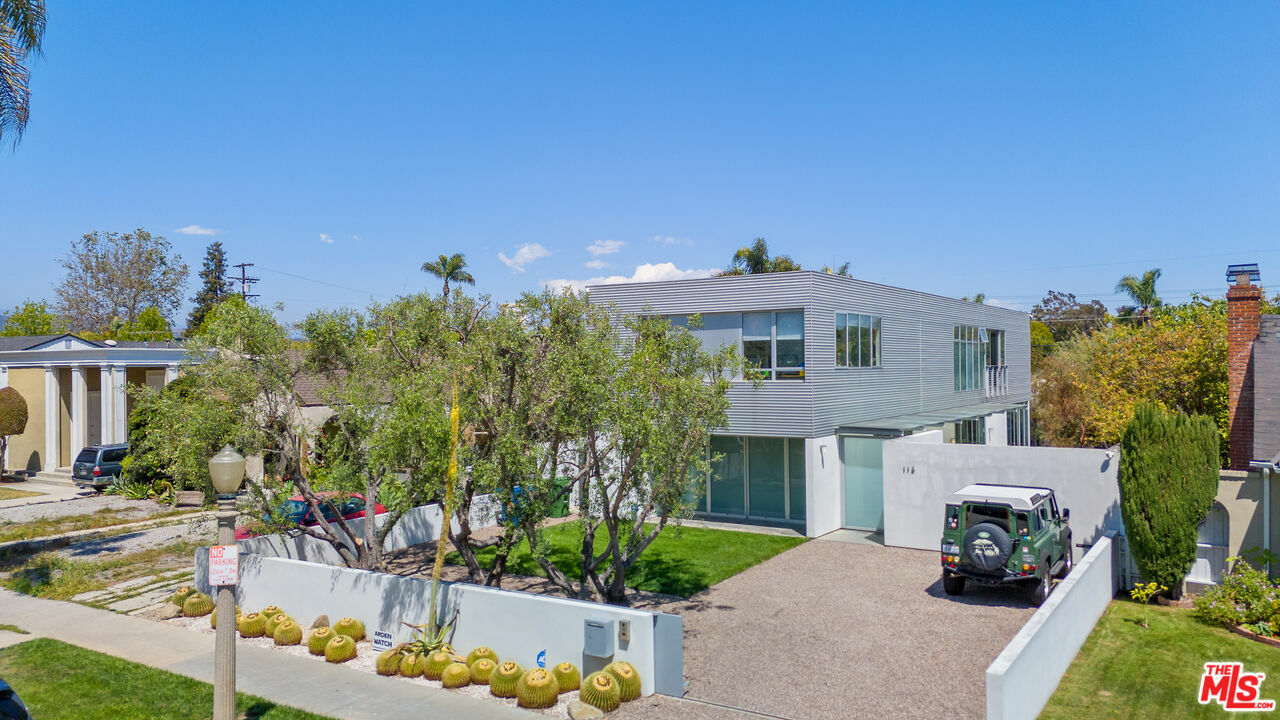 Property Photo: 116 S Arden Blvd CA 90004