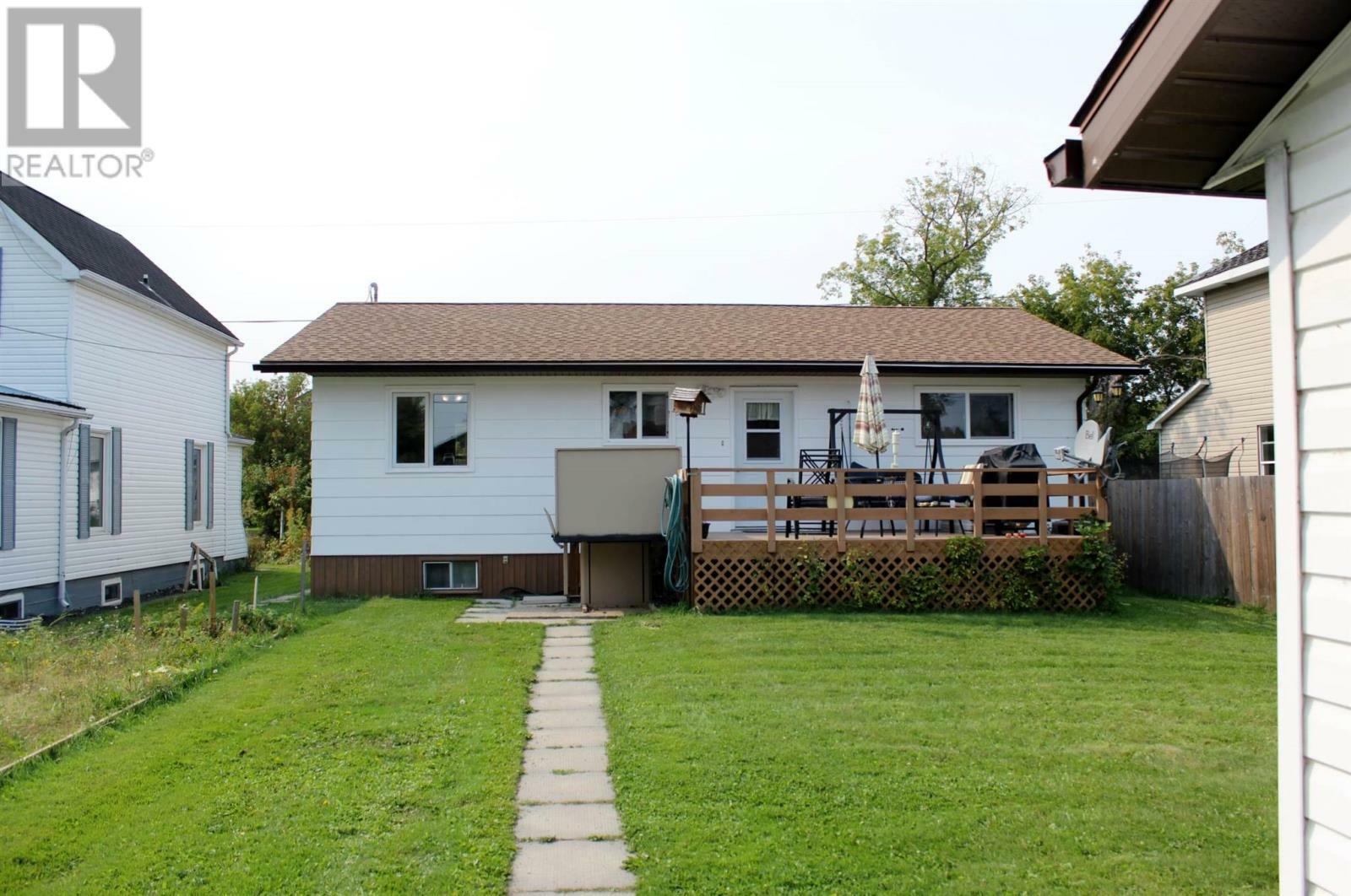 Property Photo: 214 Third St ON P0W 1L0