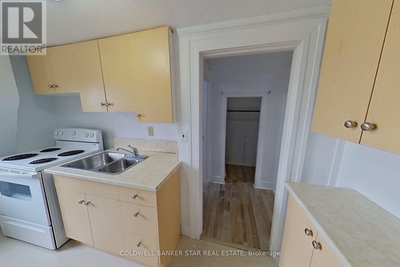 Property Photo: 82 Ontario Street South Upper ON N0M 1T0