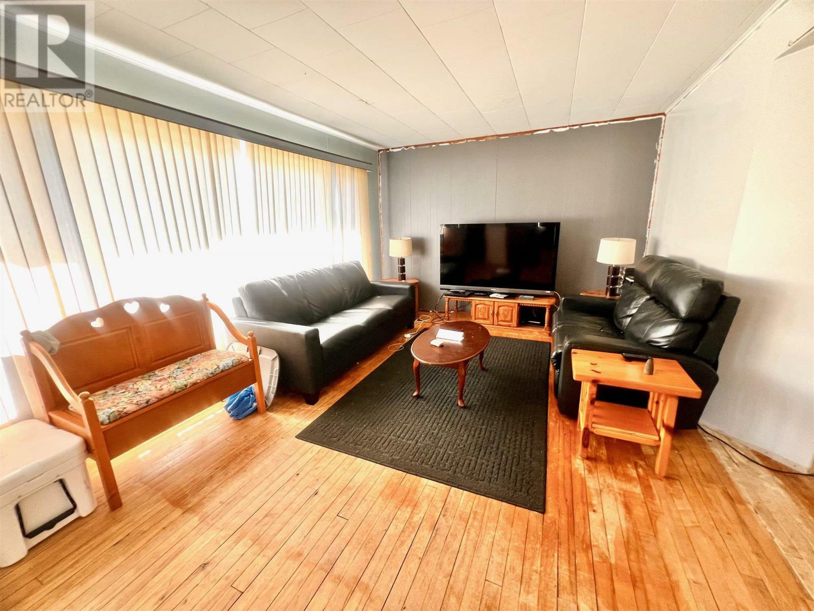Photo de la propriété: 1132 Hillside Crescent ON P9N 2X9