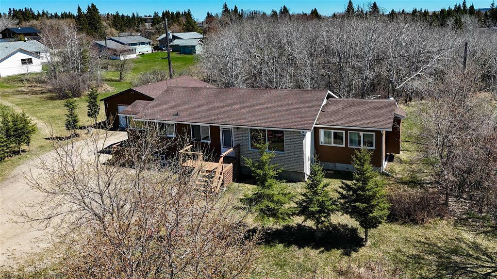 Property Photo: 37 May Street MB R0J 1N0