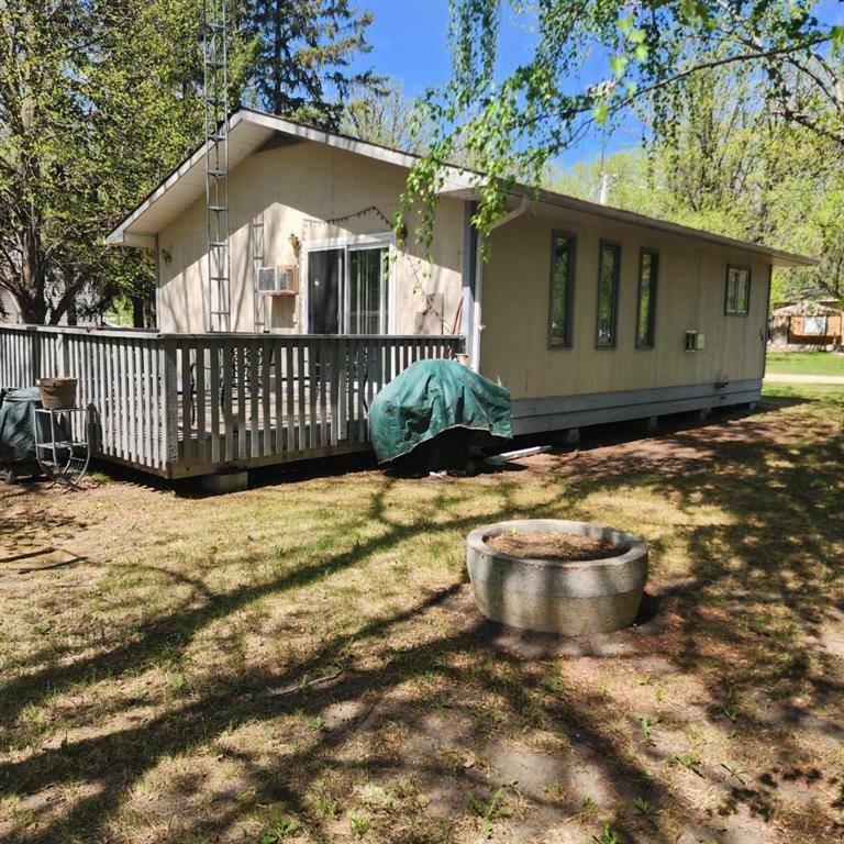 Property Photo: 301 Oak Drive MB R0M 1P0