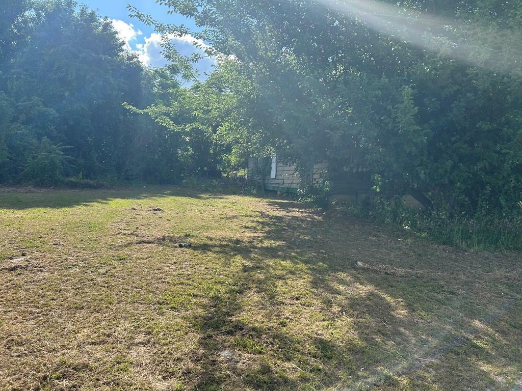 Property Photo: 710 S 8th St GA 31015