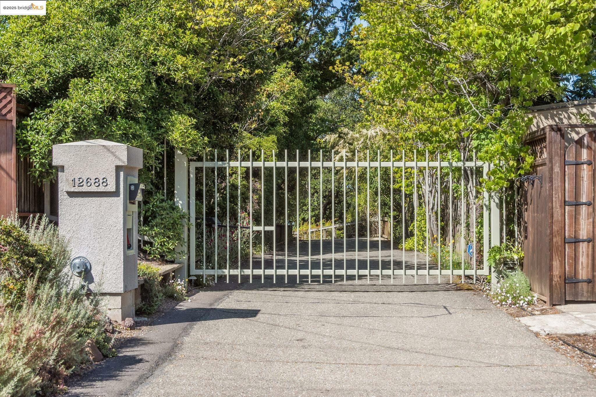 Property Photo: 12688 Brookpark Road CA 94619