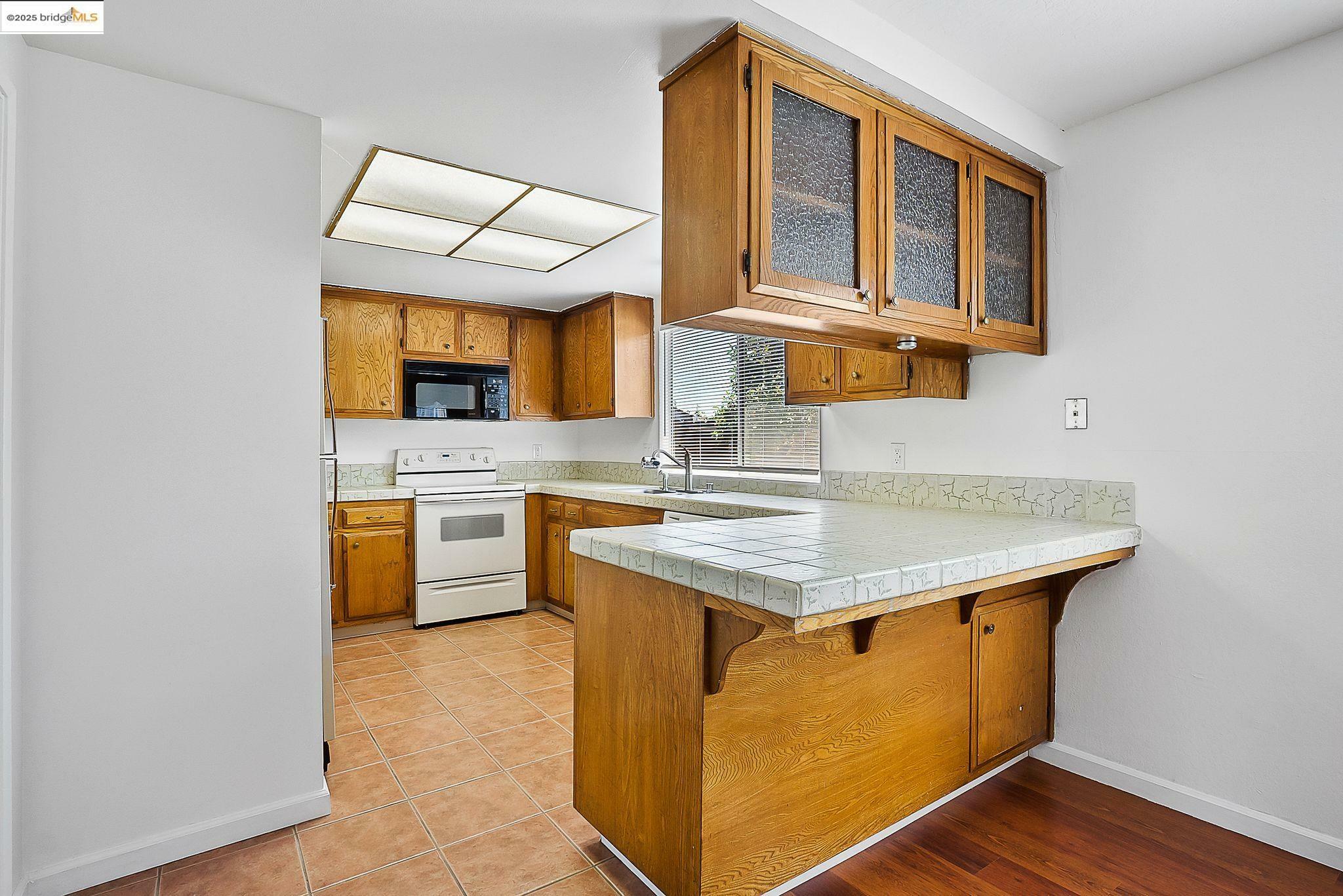 Property Photo:  2125 Robles Dr  CA 94509 
