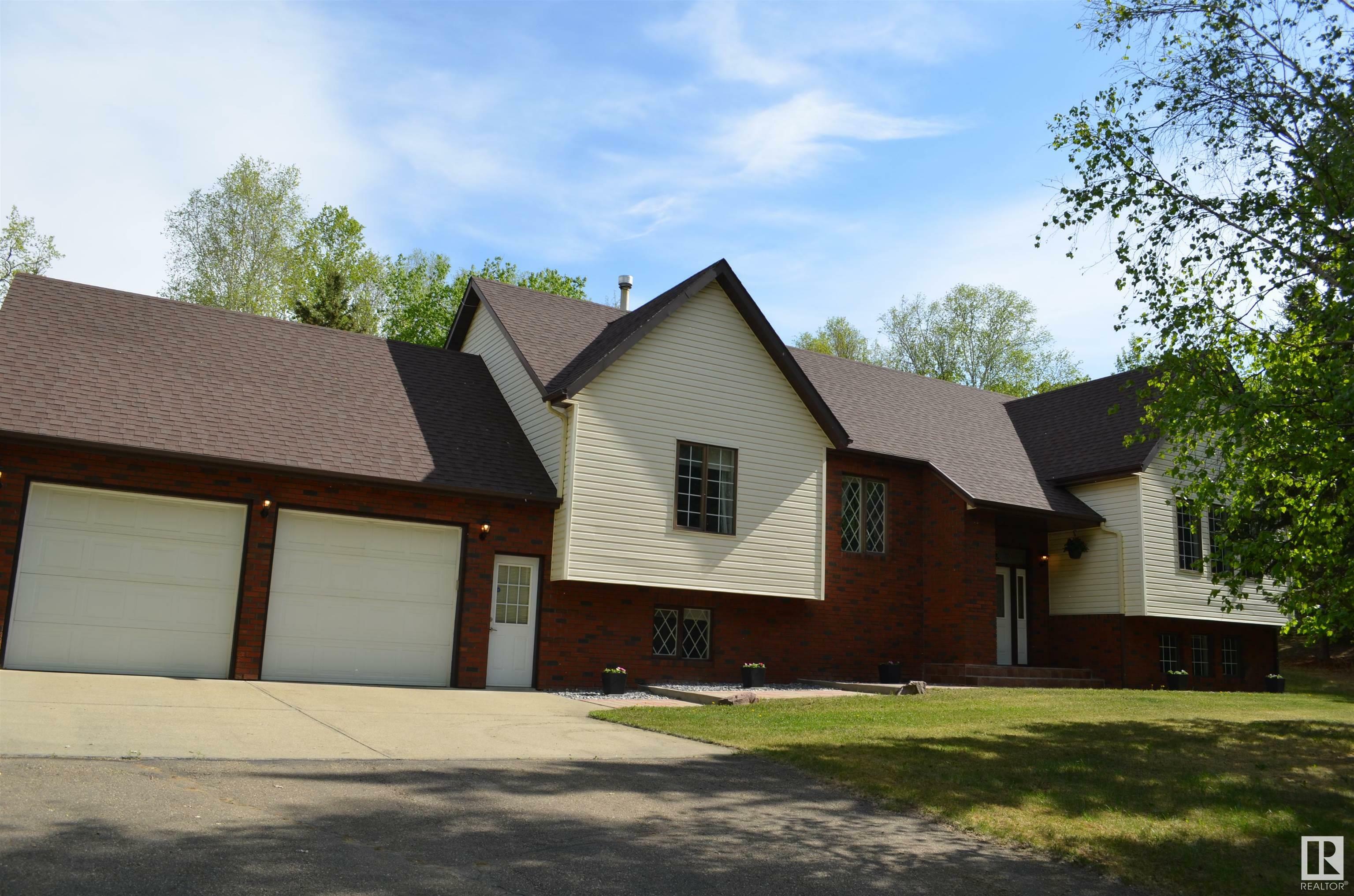 Property Photo: 51128 Rge Road 261 37 AB T7Y 1B8