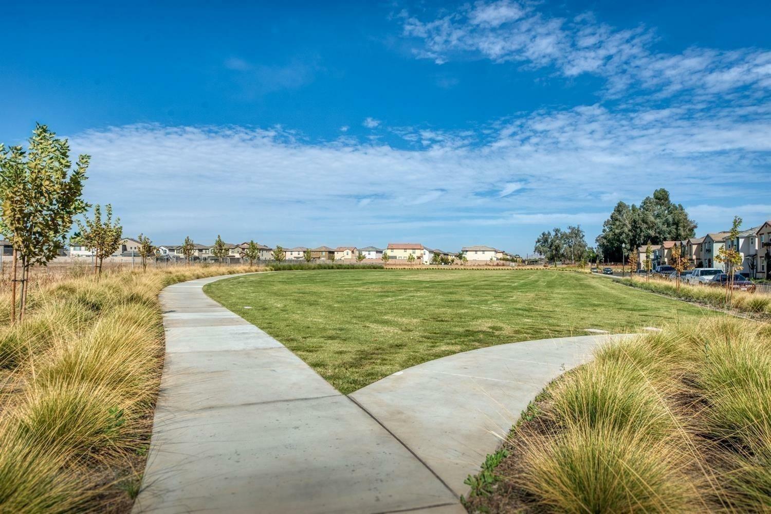 Property Photo: 3507 Significant Way CA 93619