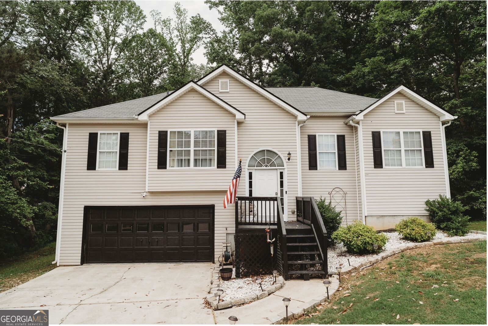 Property Photo: 228 Hunt Club Circle GA 30179