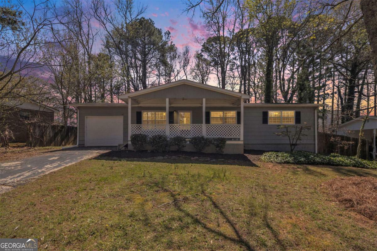 Property Photo: 1602 Sycamore Drive NW GA 30152