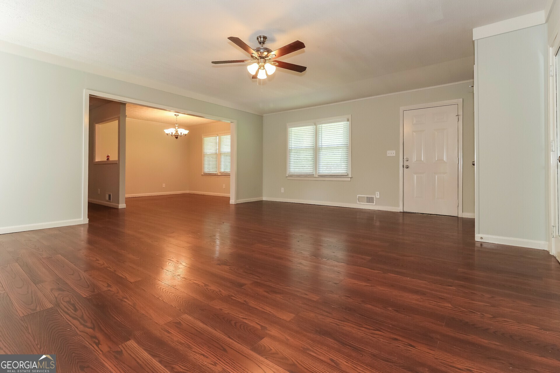 Property Photo: 5243 Valleyview Drive GA 30102