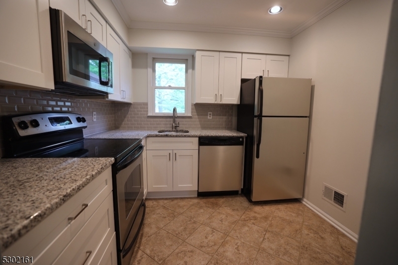 Property Photo: 203 Jamestown Rd NJ 07920