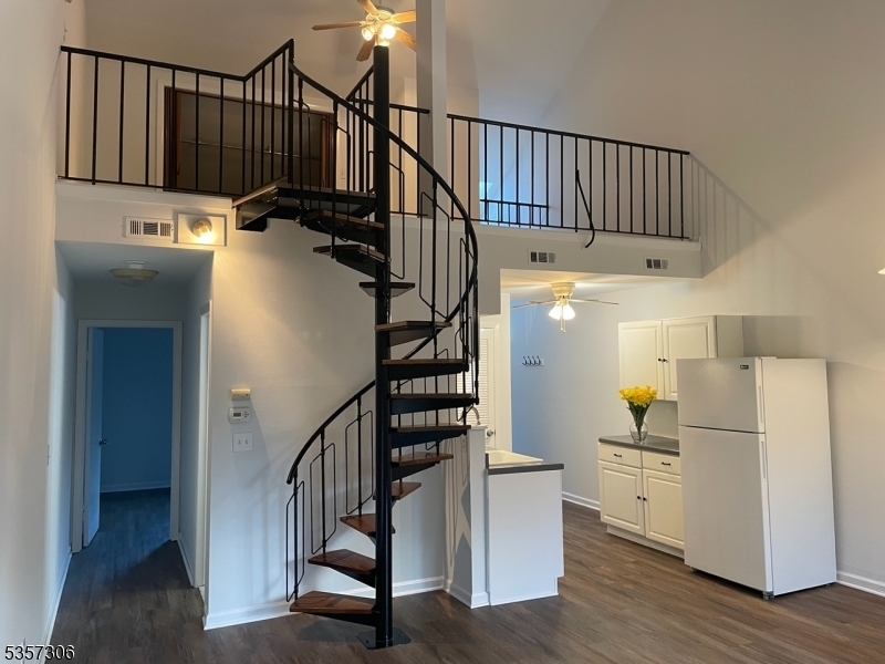 Property Photo:  1 Snowbird Ct 8  NJ 07462 