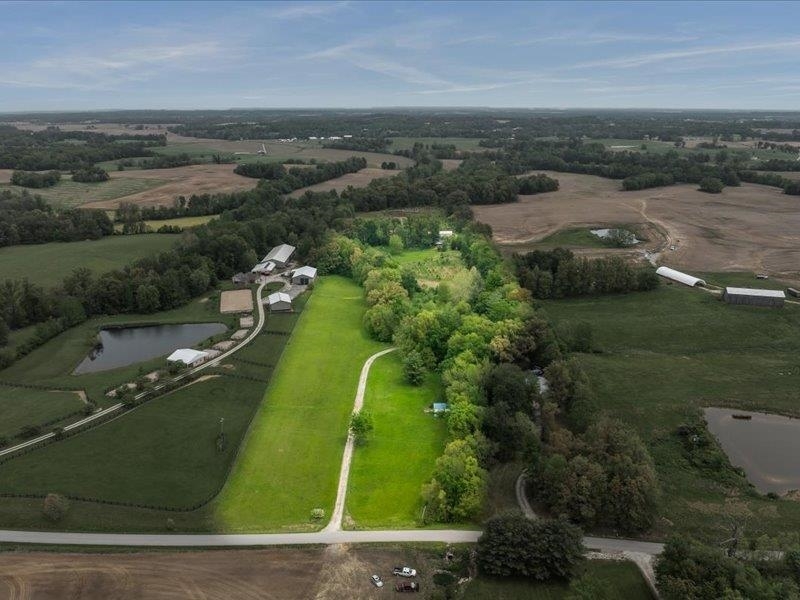 Property Photo: 15475 Middle Delaware Rd KY 42420
