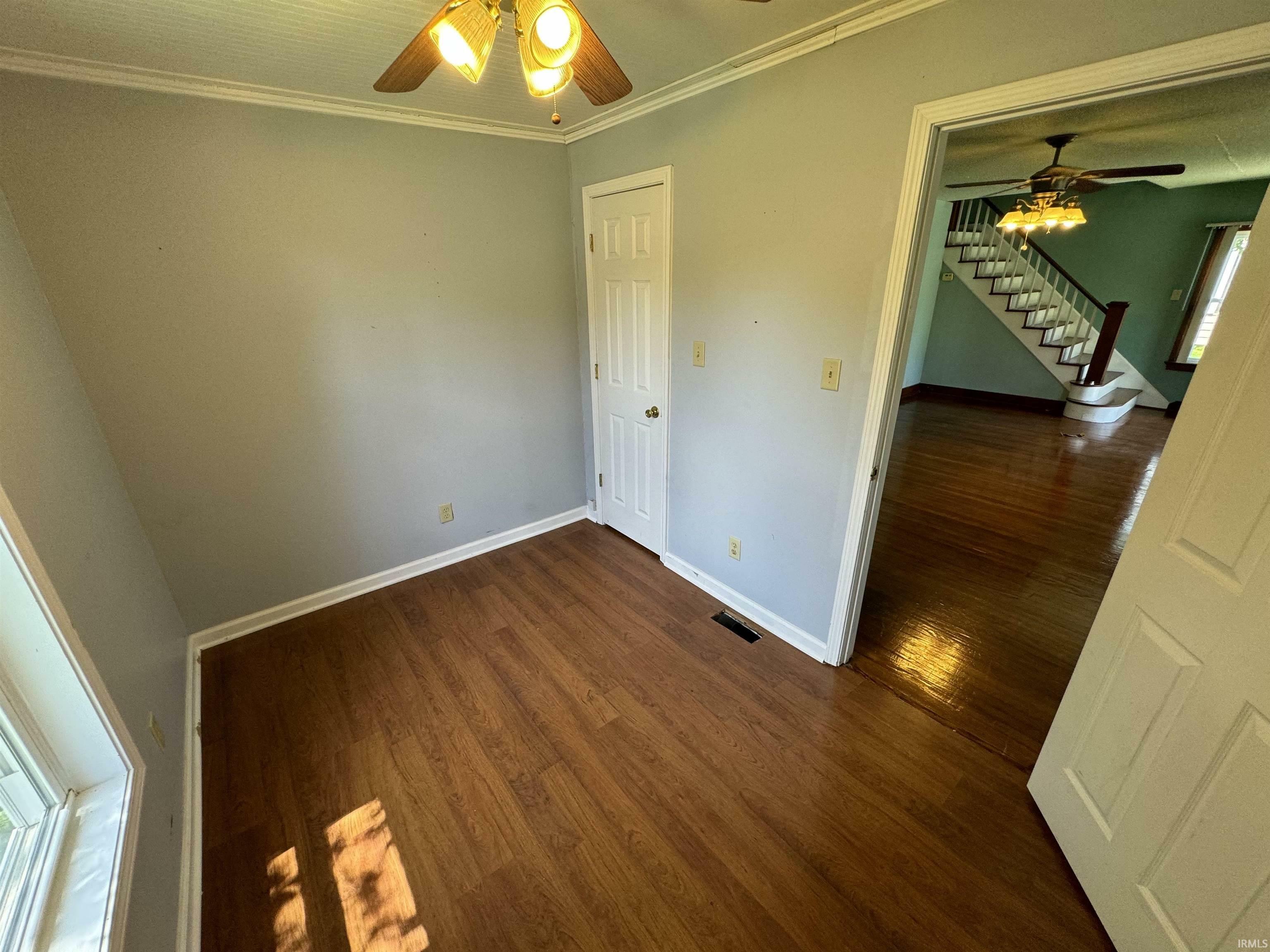 Property Photo: 1211 S Rotherwood Avenue IN 47714