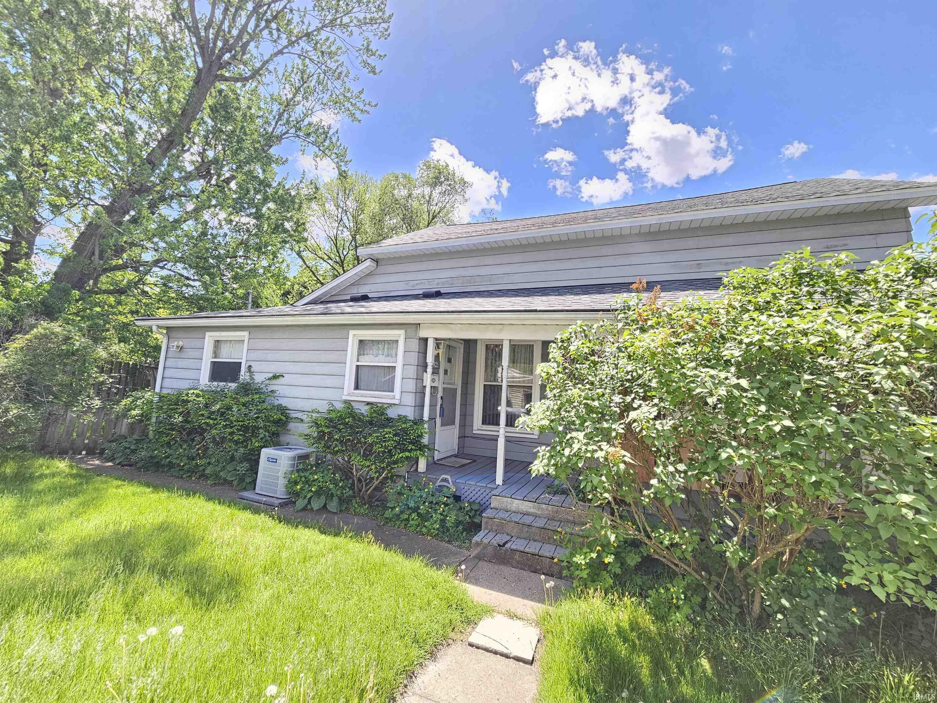 Property Photo: 1012 S Main Street IN 46526