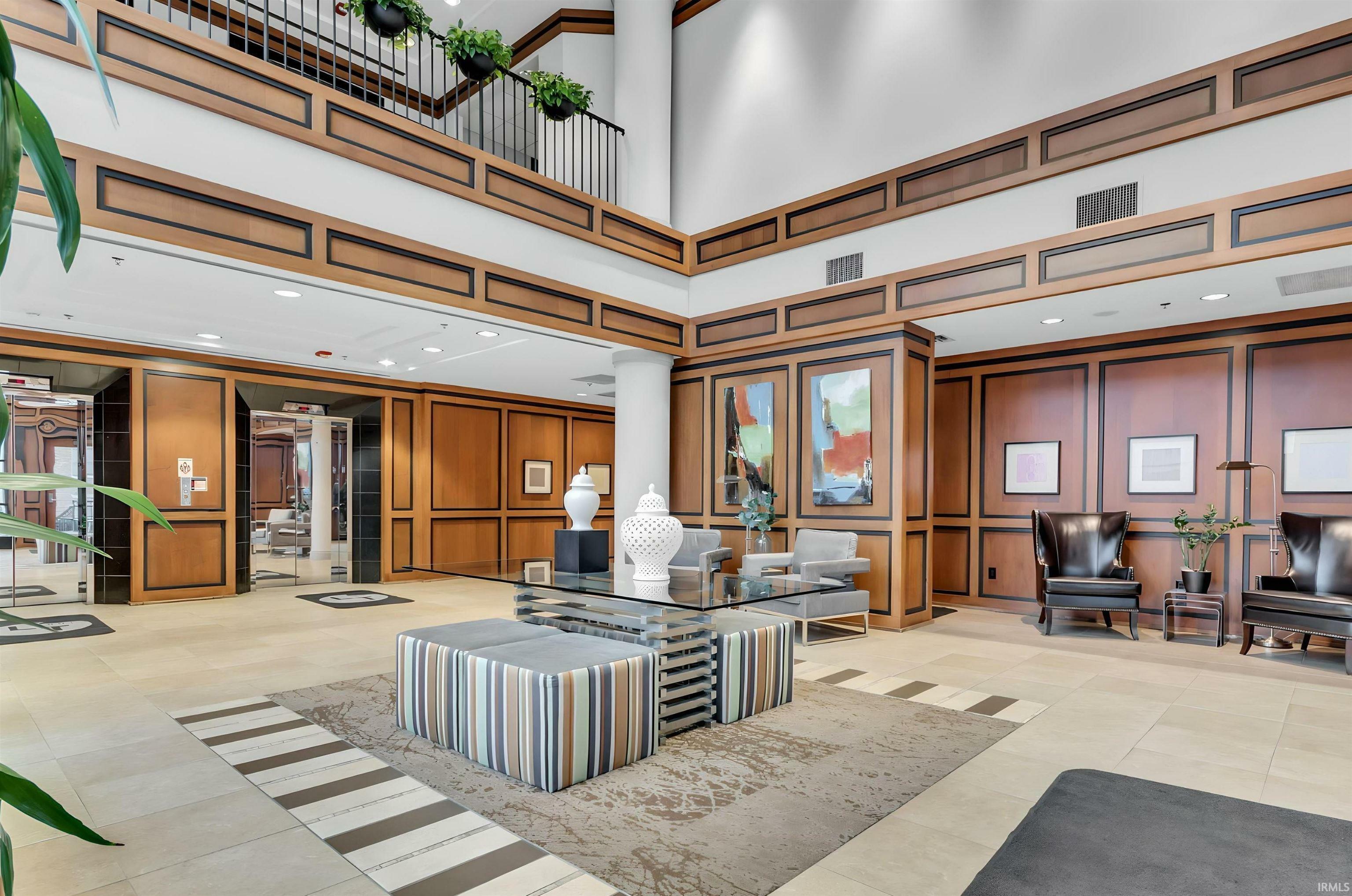 Property Photo: 225 N New Jersey Street 46 IN 46204