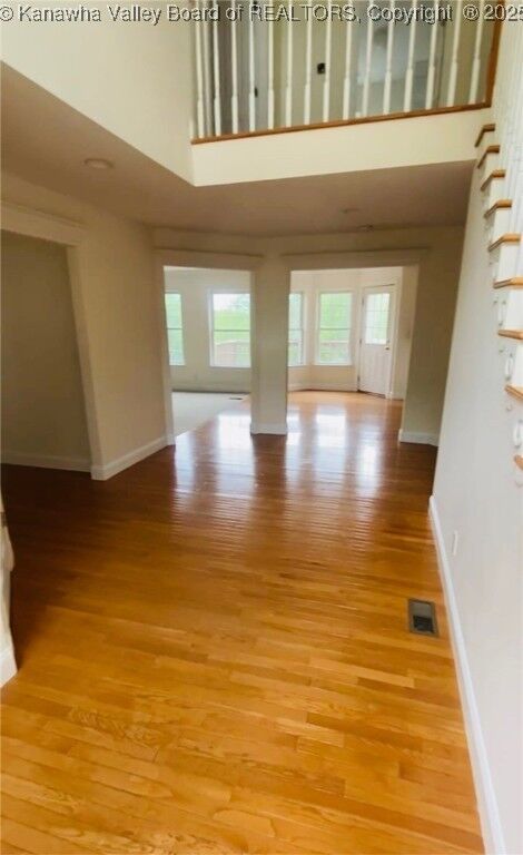 Property Photo:  516 Woodbridge Dr Drive  WV 25311 